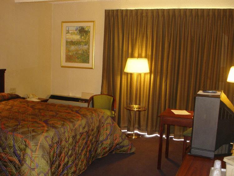 איסטון America'S Best Value Inn Phillipsburg חדר תמונה